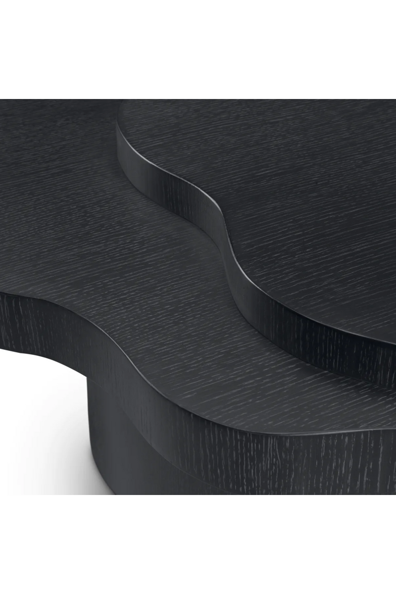 Table basse organique en bois de chêne noir | Eichholtz Cesareo | Meubleluxe.fr