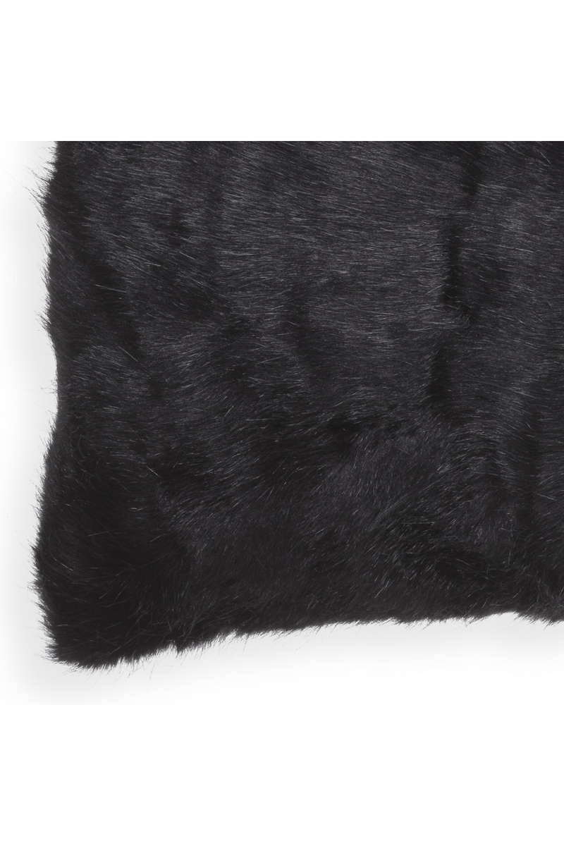 Coussin carré en fourrure noire | Eichholtz Alaska | Meubleluxe.fr