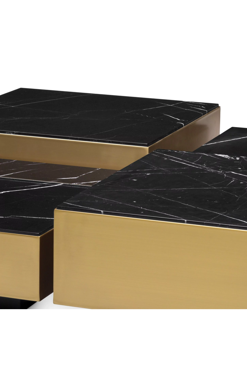 Table basse en laiton brossé et marbre noir (lot de 4) | Eichholtz Esposito | Meubleluxe.fr