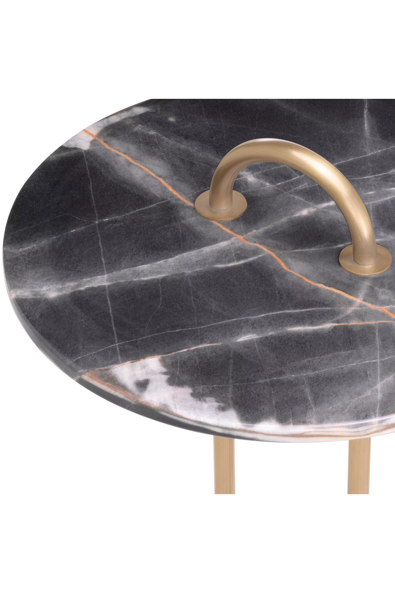 Table d'appoint en laiton brossé et marbre noir | Eichholtz Zappa | Meubleluxe.fr
