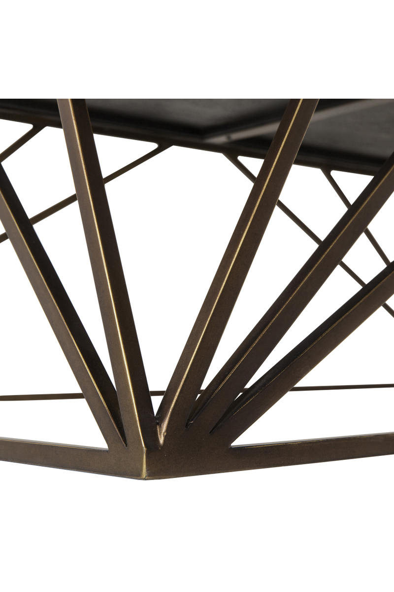 Table basse à base géométrique en chêne foncé | Andrew Martin Emerson | Meubleluxe.fr
