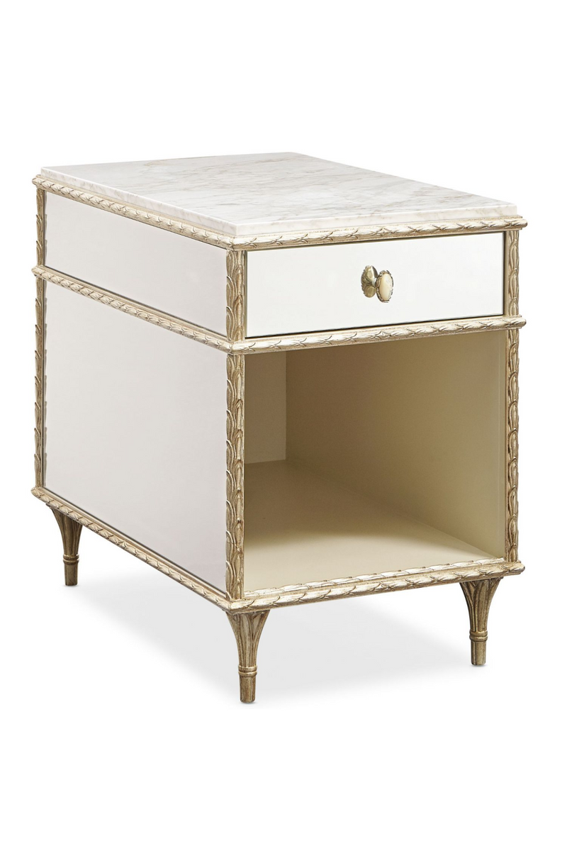 Table d'appoint en marbre blanc et dorée | Caracole Fontainebleau | Meubleluxe.fr