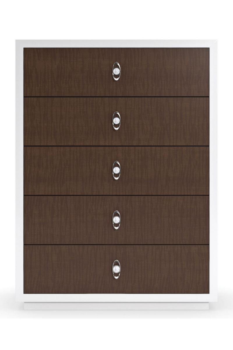 Commode 5 tiroirs en bois blanc et brun | Caracole Contrast | Meubleluxe.fr