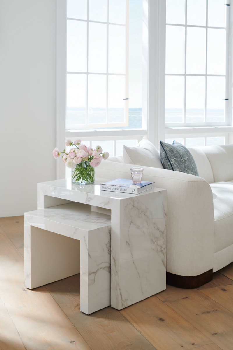 Table d'appoint gigogne en marbre blanc | Caracole Step Up | Meubleluxe.fr