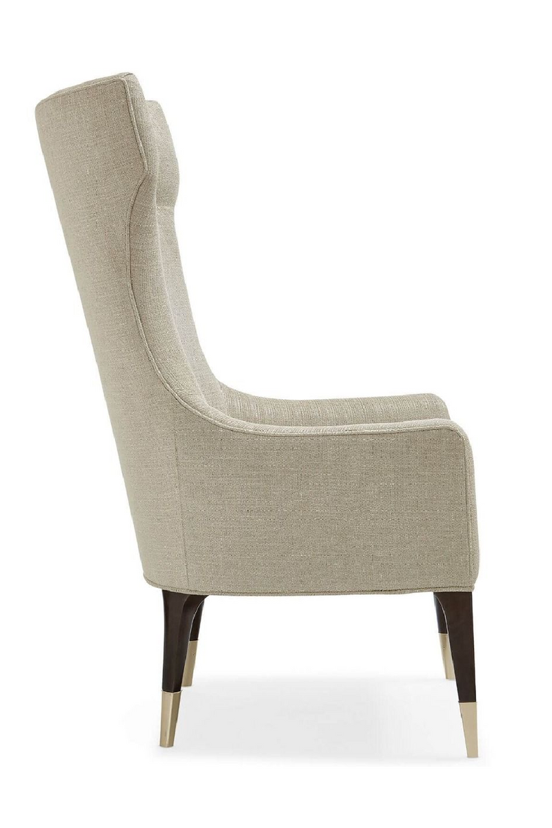 Fauteuil en tissu champagne | Caracole Perfect Pairing | Meubleluxe.fr