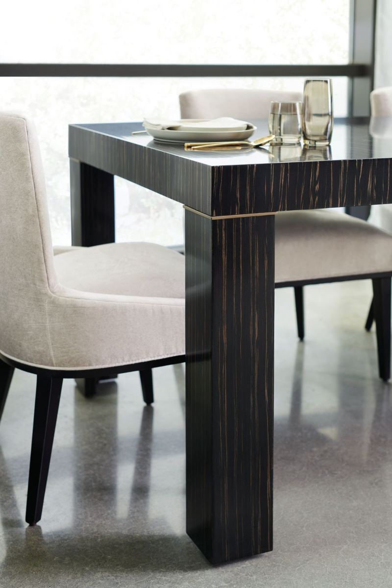 Table de salle à manger extensible en bois d'eucalyptus | Caracole Edge | Meubleluxe.fr