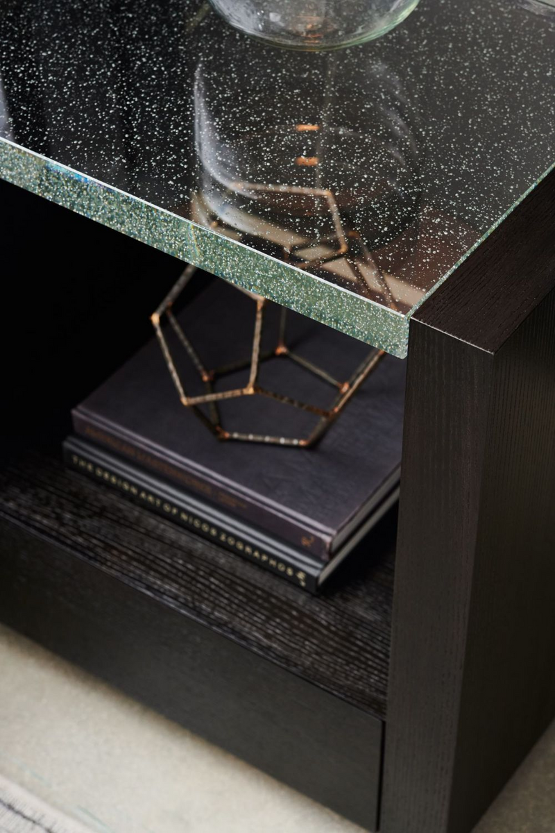 Table de chevet en chêne et en verre bullé | Caracole ReMix S | Meubleluxe.fr